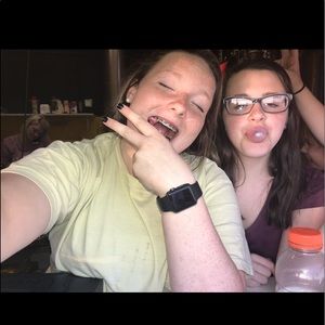 Meet your Posher, Ashlin